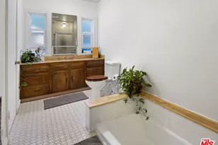 6501 Commodore Sloat Dr, Los Angeles, CA 90048 - Photo 10