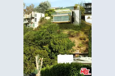 8413 Grand View Dr, Los Angeles, CA 90046 - Photo 1