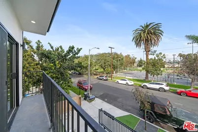 913 N Hobart Blvd, Los Angeles, CA 90029 - Photo 10