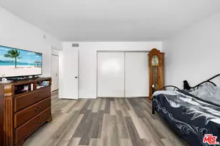 18560 Vanowen St, Reseda, CA 91335 - Photo 18