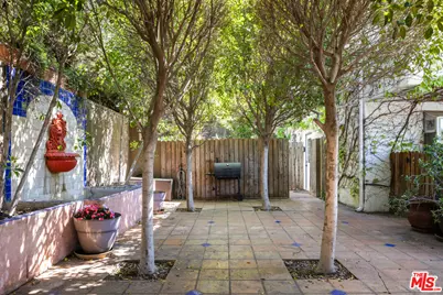 9732 Rotta Ave, Sunland, CA 91040 - Photo 18