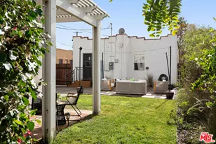 607 W 111th Pl, Los Angeles, CA 90044 - Photo 38
