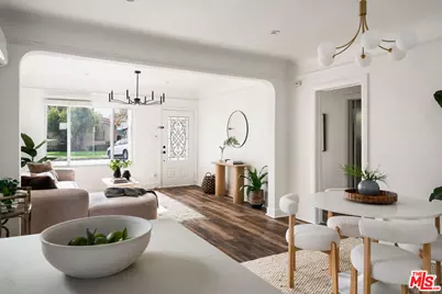 607 W 111th Pl, Los Angeles, CA 90044 - Photo 4