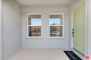 9402 S Van Ness Ave, Los Angeles, CA 90047 - Photo 2