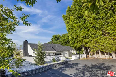 11775 Laurelwood Dr, Studio City, CA 91604 - Photo 6