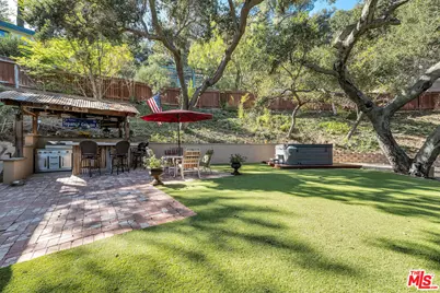 21832 Canon Dr, Topanga, CA 90290 - Photo 24