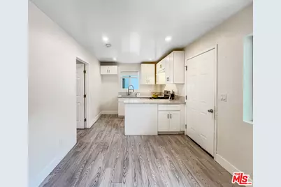 10019 San Gabriel Ave, South Gate, CA 90280 - Photo 4