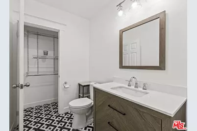 1215 5th Ave, Los Angeles, CA 90019 - Photo 10