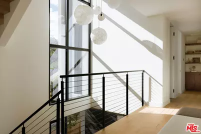8906 Hubbard St, Culver City, CA 90232 - Photo 14