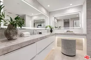 300 N Swall Dr, Beverly Hills, CA 90211 - Photo 18