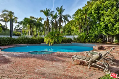 29225 Cliffside Dr, Malibu, CA 90265 - Photo 38