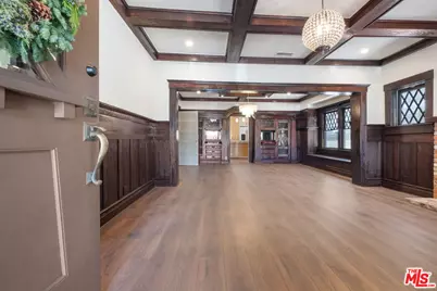 2180 W 31st St, Los Angeles, CA 90018 - Photo 6