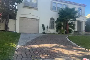 611 N Beachwood Dr, Los Angeles, CA 90004 - Photo 30