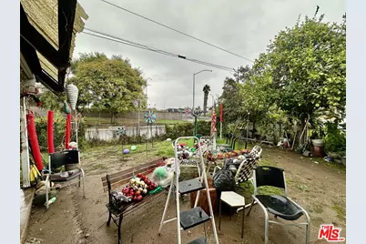 1119 Calzona St, Los Angeles, CA 90023 - Photo 16
