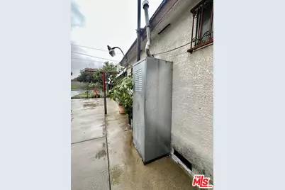 1119 Calzona St, Los Angeles, CA 90023 - Photo 6
