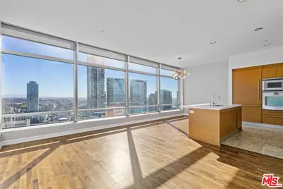 900 W Olympic Blvd #31C, Los Angeles, CA 90015 - Photo 1