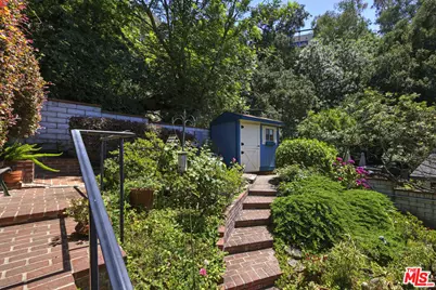 8944 Wonderland Ave, Los Angeles, CA 90046 - Photo 42