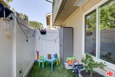 1275 Seacliff Ct #5, Ventura, CA 93003 - Photo 6