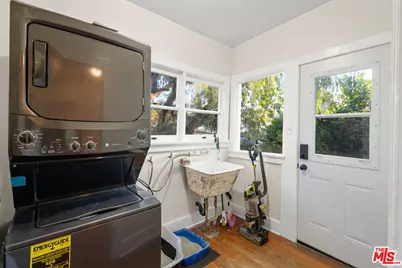 646 N Dillon St, Los Angeles, CA 90026 - Photo 30