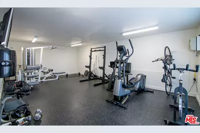 5252 Coldwater Canyon Ave #214, Sherman Oaks, CA 91401 - Photo 22