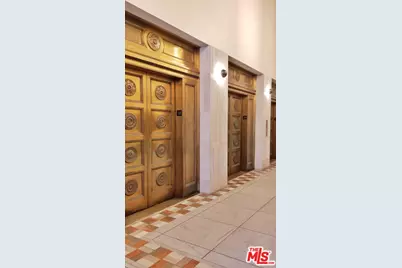 215 W 7th St #307, Los Angeles, CA 90014 - Photo 22