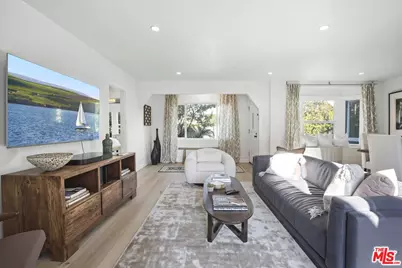 11700 Huston St, Valley Village, CA 91607 - Photo 14