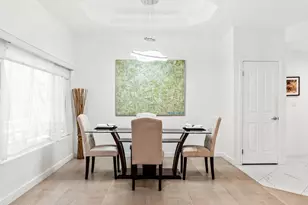 1160 Granville Ave, Los Angeles, CA 90049 - Photo 8