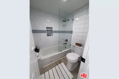 219 13th St, Huntington Beach, CA 92648 - Photo 18