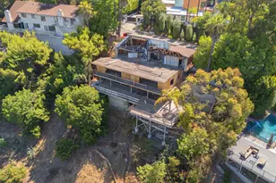 837 Linda Flora Dr, Los Angeles, CA 90049 - Photo 2