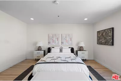 727 S Ardmore Ave #802, Los Angeles, CA 90005 - Photo 18