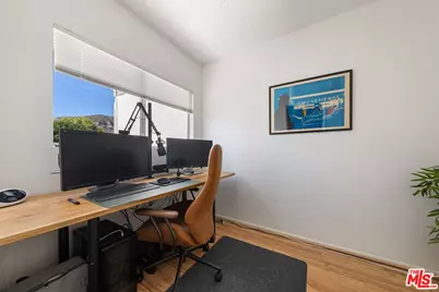 17084 Palisades Cir, Pacific Palisades, CA 90272 - Photo 22