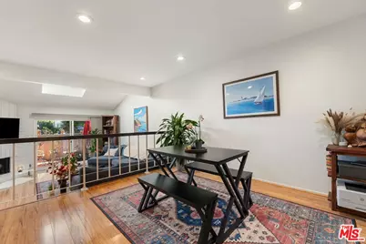 17084 Palisades Cir, Pacific Palisades, CA 90272 - Photo 8