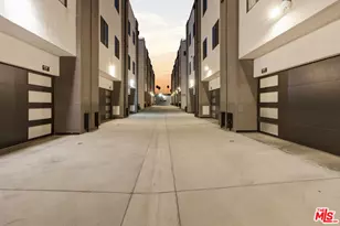 6707 N Sepulveda Blvd, Van Nuys, CA 91411 - Photo 28