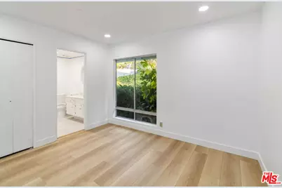 975 Valley Vista Dr, Camarillo, CA 93010 - Photo 8