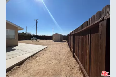 21745 Upton Dr, California City, CA 93505 - Photo 24