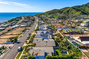 18137 Wakecrest Dr, Malibu, CA 90265 - Photo 6