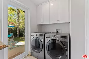 3251 Stewart Ave, Los Angeles, CA 90066 - Photo 16