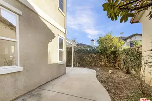 24130 Tango Dr, Valencia, CA 91354 - Photo 10