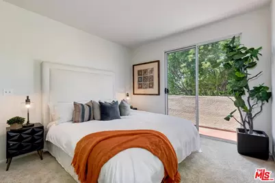 820 California Ave #201, Santa Monica, CA 90403 - Photo 18