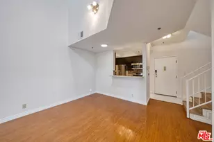 525 S Berendo St, Los Angeles, CA 90020 - Photo 2