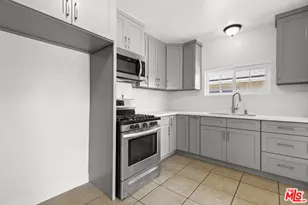 10823 Cantara St, Los Angeles, CA 91352 - Photo 24