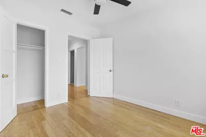 10823 Cantara St, Los Angeles, CA 91352 - Photo 14