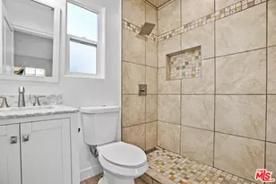 10823 Cantara St, Los Angeles, CA 91352 - Photo 52