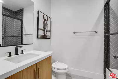 11862 N Hillsborough Ln, Porter Ranch, CA 91326 - Photo 36