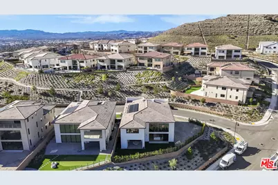 11862 N Hillsborough Ln, Porter Ranch, CA 91326 - Photo 44