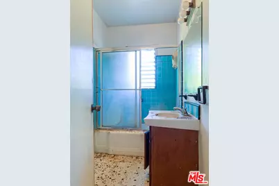 320 S Glenwood Pl, Burbank, CA 91506 - Photo 20