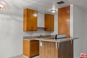 615 E Magnolia Blvd, Burbank, CA 91501 - Photo 32