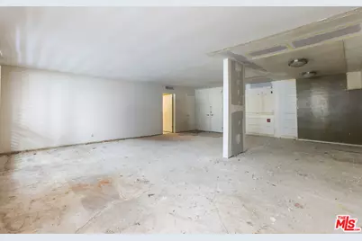 848 N Kings Rd #208, West Hollywood, CA 90069 - Photo 6