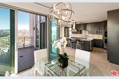 10727 Wilshire Blvd #Ph2, Los Angeles, CA 90024 - Photo 12