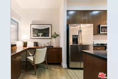 6001 Carlton Way #105, Los Angeles, CA 90028 - Photo 8